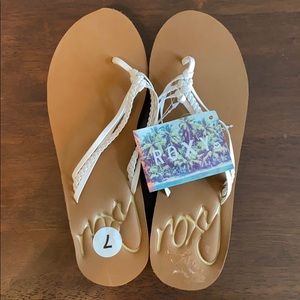 Roxy flip flops